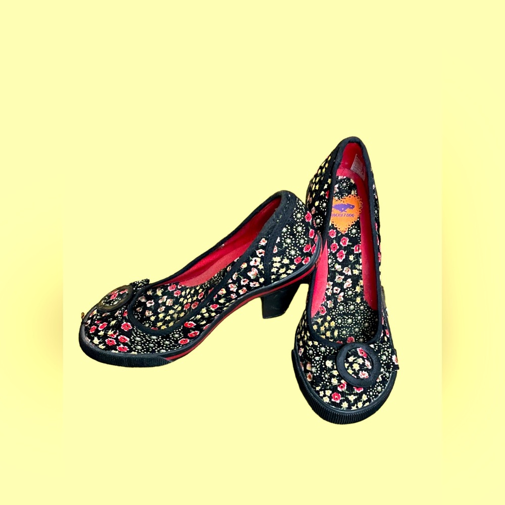 Rocket Dog Floral Corduroy Pumps
